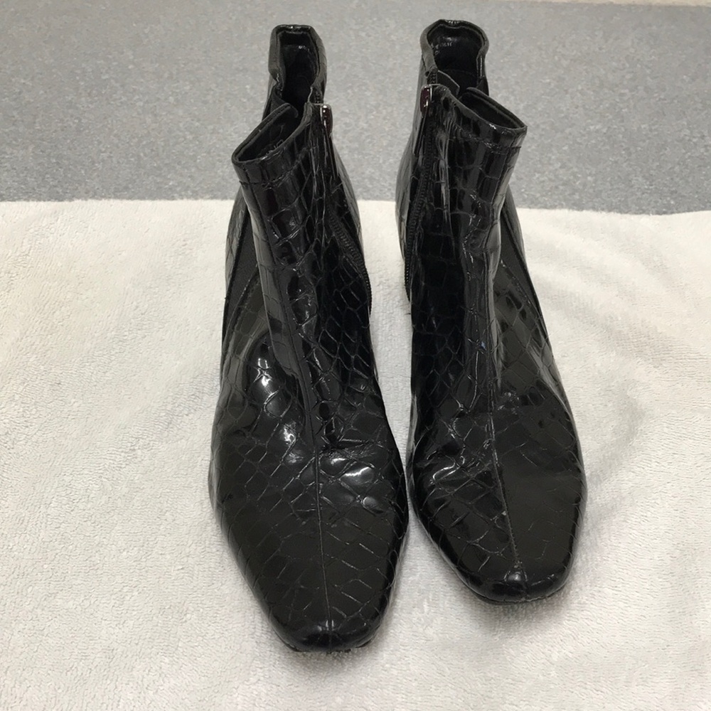 Bandalino booties